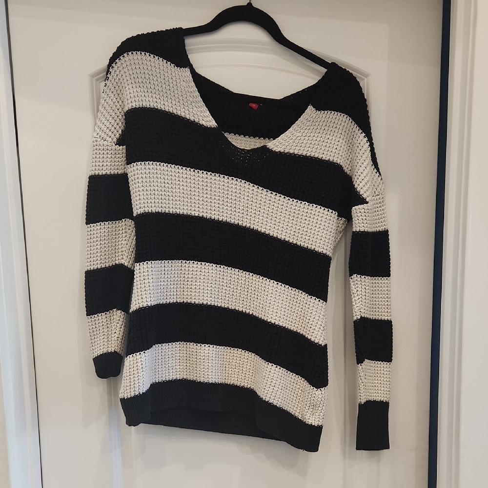 Guess Black and White Stripe V-Neck Sweater